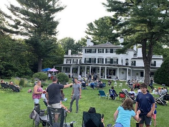Beer Garden at Glen Magna Farms